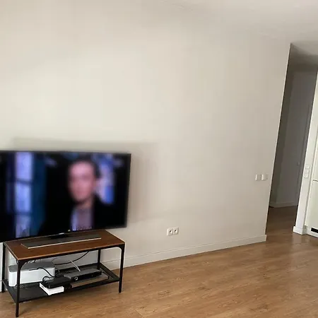 Minimalistyczne Gniazdko U Ady